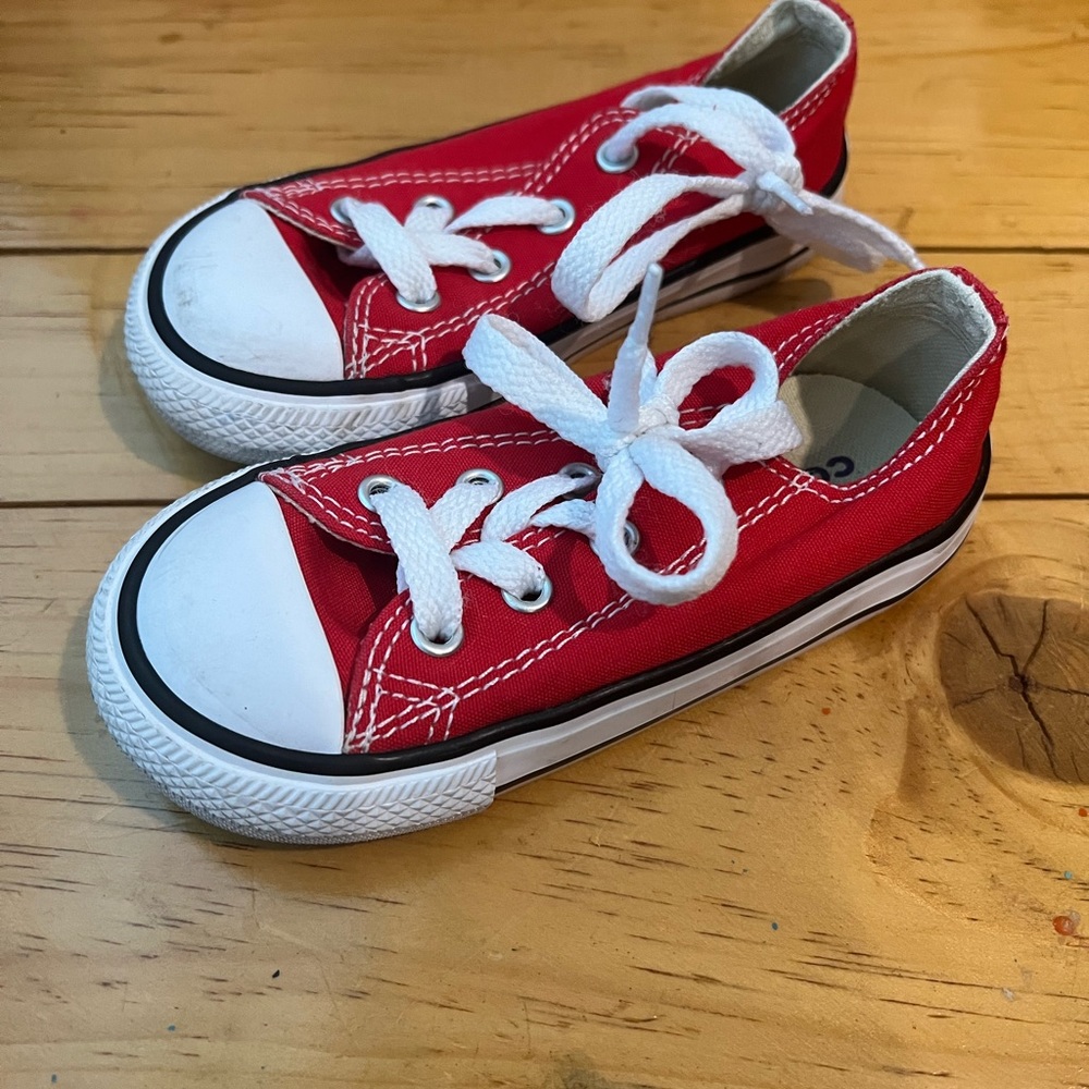 Converse infant size 7